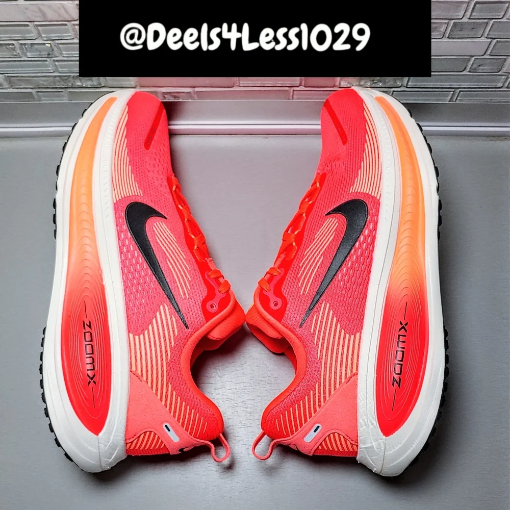 Nike Air Zoom Vomero 18 Running Womens Size 9 Hot Lava Orange Pulse Black